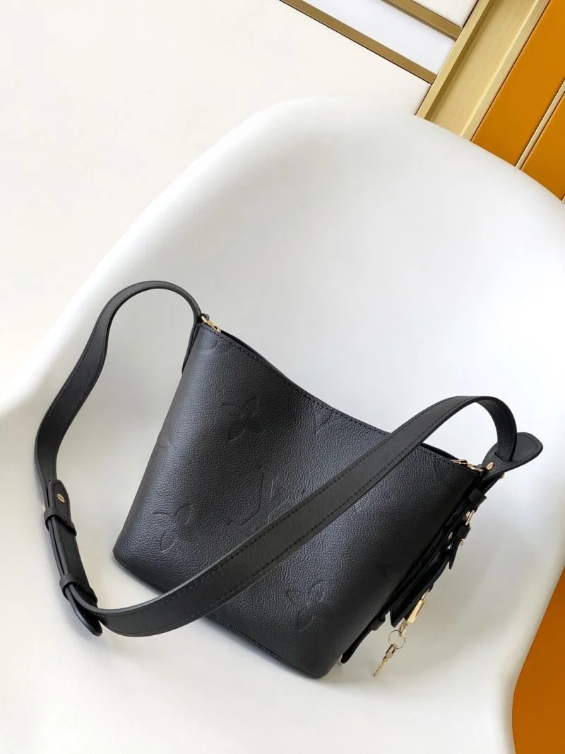 Louis Vuitton Bucket Bags EasyMatch 42026