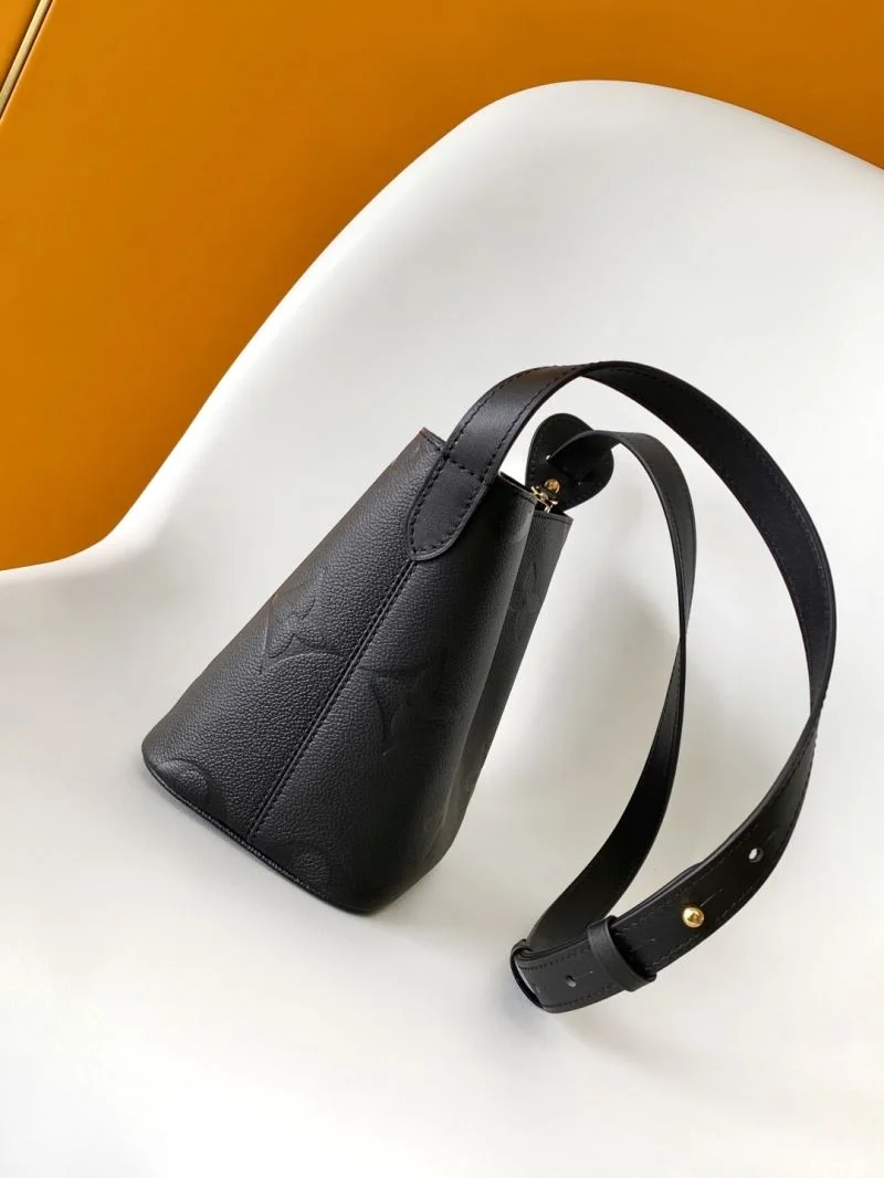 Louis Vuitton Bucket Bags EasyMatch 42026