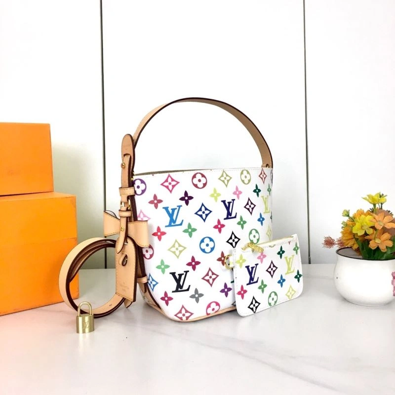 Minimalist Louis Vuitton Bucket Bags 87455