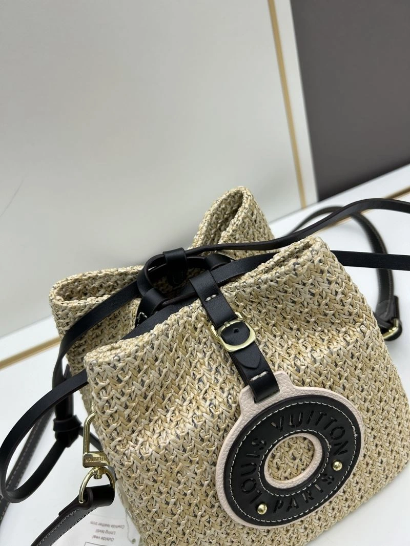 Compact Louis Vuitton Bucket Bags 83504