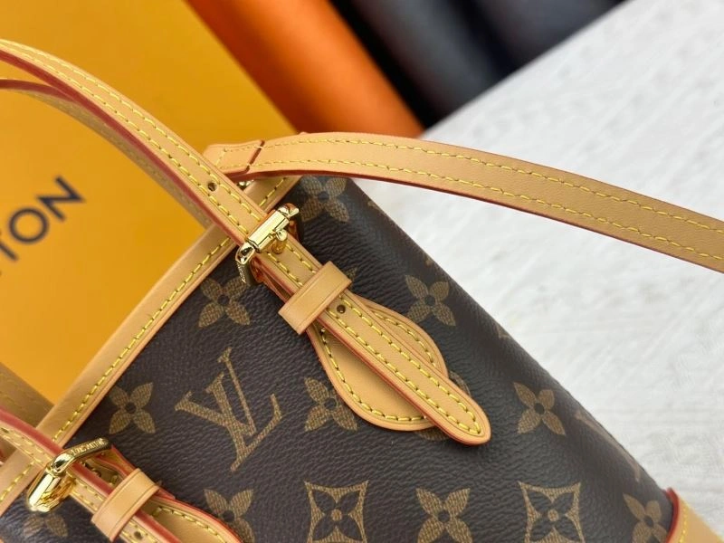 Louis Vuitton Bucket Bags Seasonal 80285