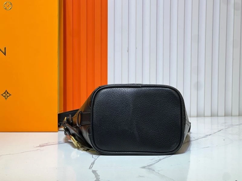 Breathable Louis Vuitton Bucket Bags 80263