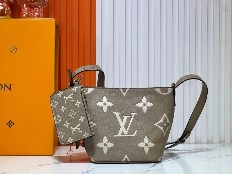 Louis Vuitton Bucket Bags Functional 80278