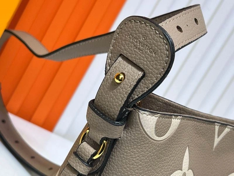 Louis Vuitton Bucket Bags Functional 80278