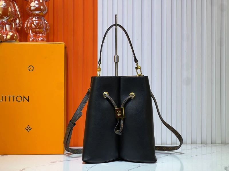 Louis Vuitton Bucket Bags Sporty 80261