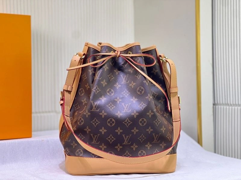 Louis Vuitton Bucket Bags Classic 80260