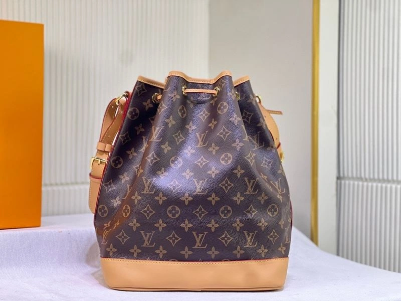 Louis Vuitton Bucket Bags Classic 80260