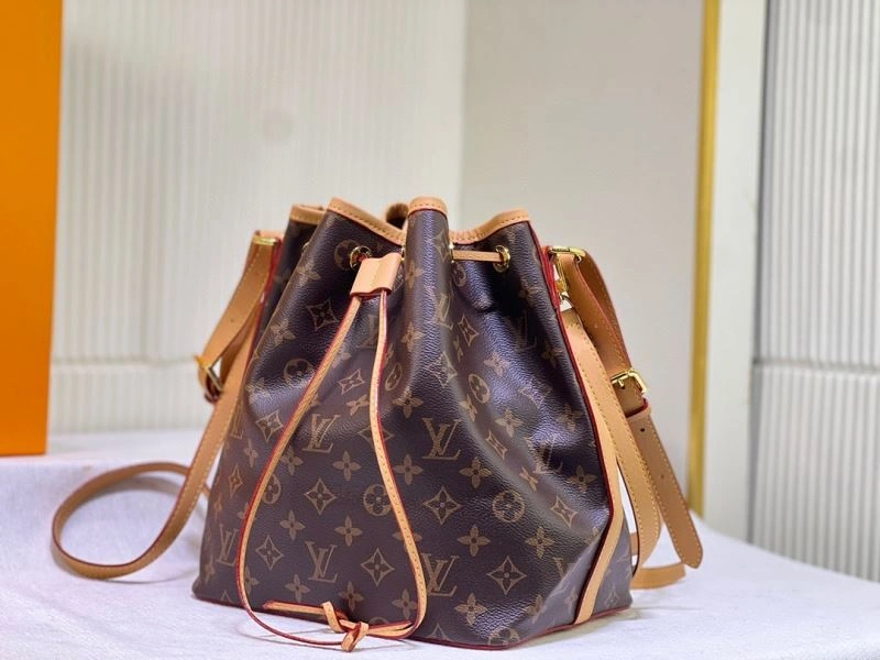 Louis Vuitton Bucket Bags EasyMatch 80259