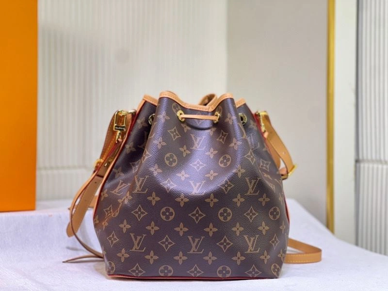 Louis Vuitton Bucket Bags EasyMatch 80259