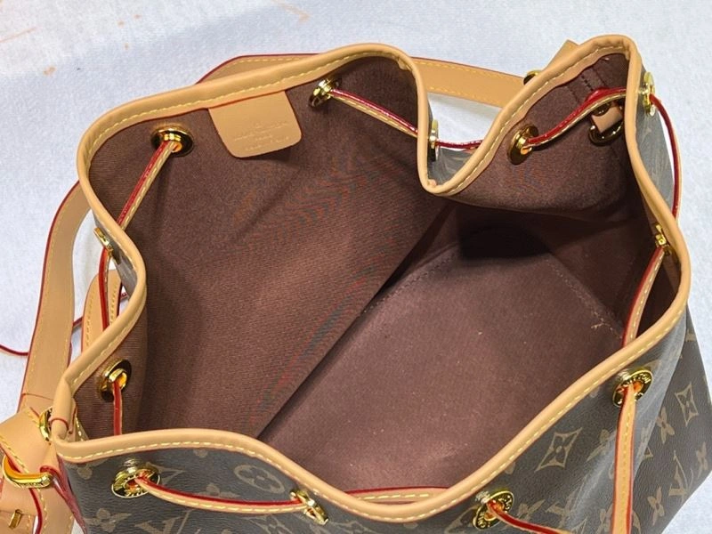 Louis Vuitton Bucket Bags EasyMatch 80259