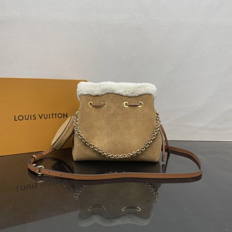WellDesigned Louis Vuitton Bucket Bags 41806