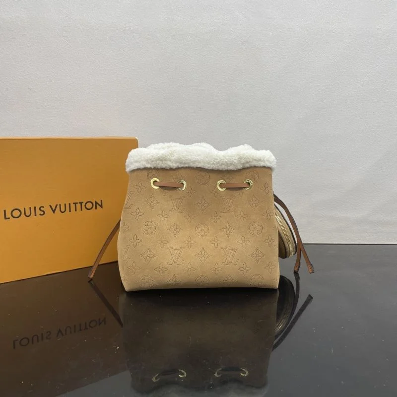 WellDesigned Louis Vuitton Bucket Bags 41806
