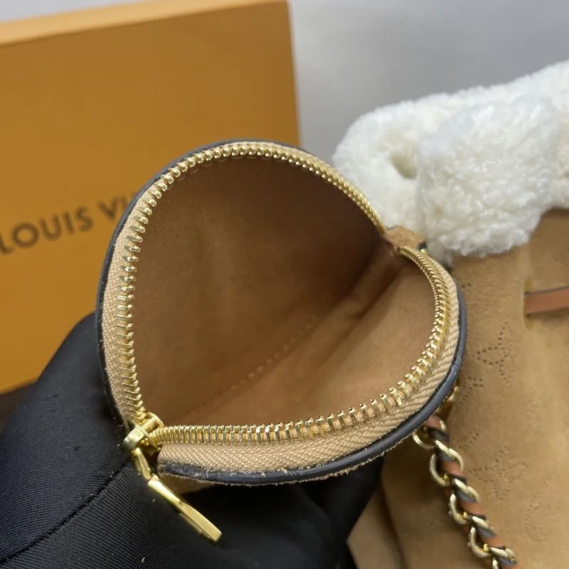 WellDesigned Louis Vuitton Bucket Bags 41806