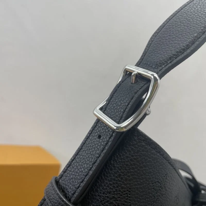 Breathable Louis Vuitton Bucket Bags 41805