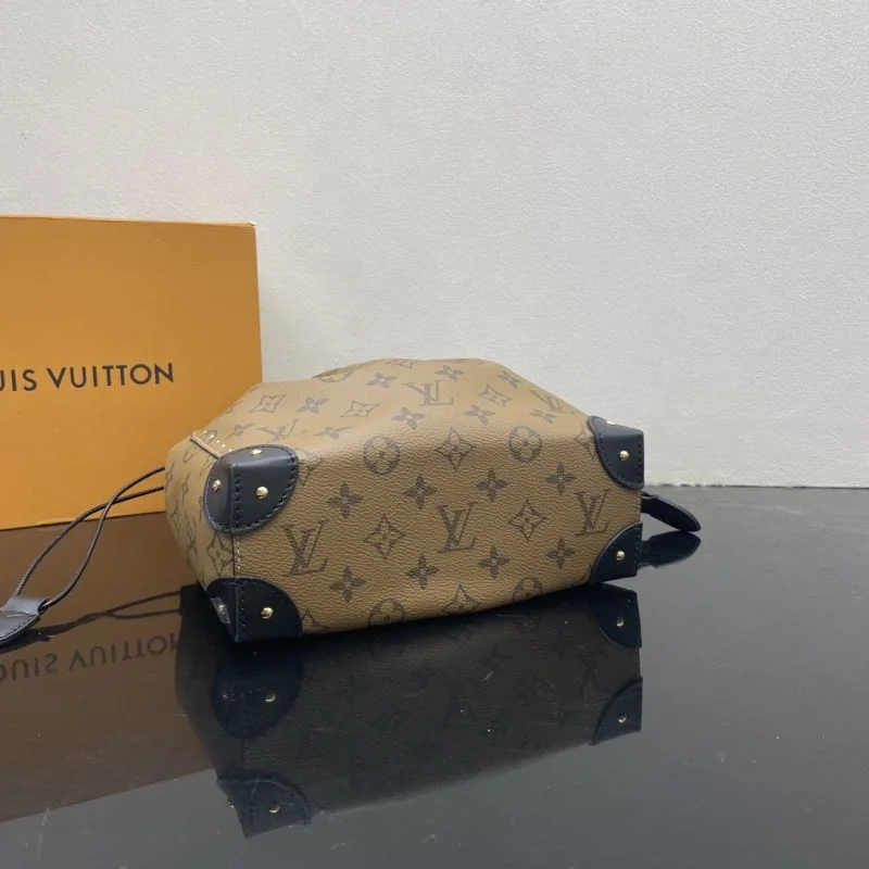 Louis Vuitton Bucket Bags Durable 41803