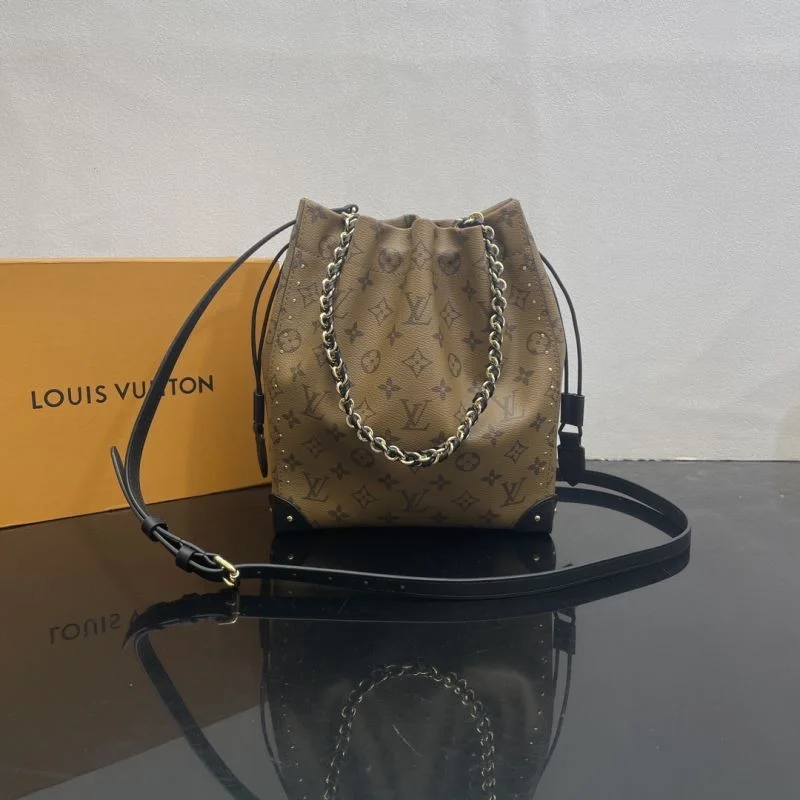 ModernLook Louis Vuitton Bucket Bags 41802