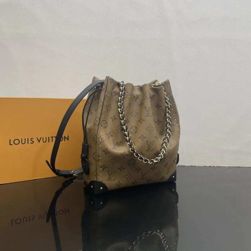 ModernLook Louis Vuitton Bucket Bags 41802