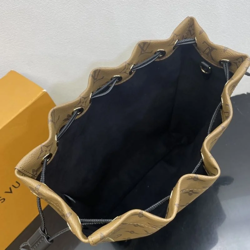 ModernLook Louis Vuitton Bucket Bags 41802