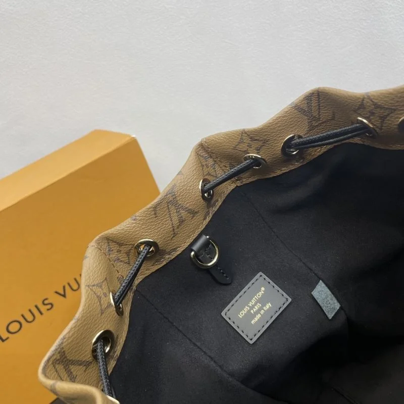 ModernLook Louis Vuitton Bucket Bags 41802