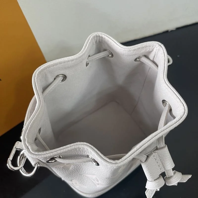 HighPerformance Louis Vuitton Bucket Bags 41648