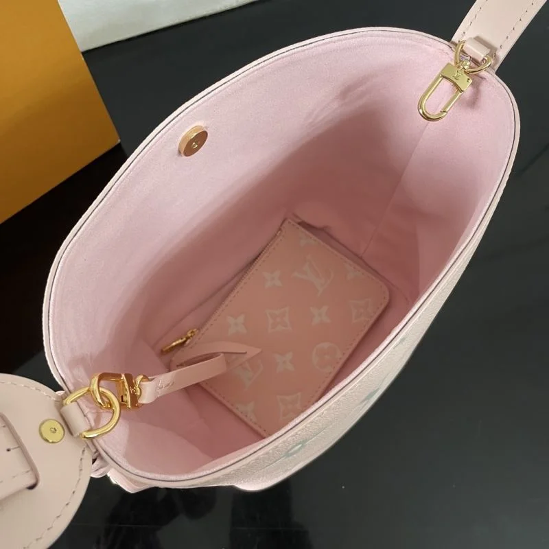 Louis Vuitton Bucket Bags Chic 41677