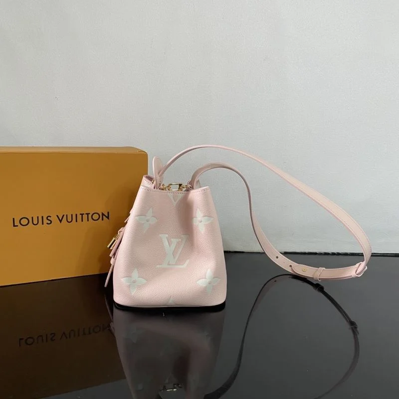 Louis Vuitton Bucket Bags Chic 41677