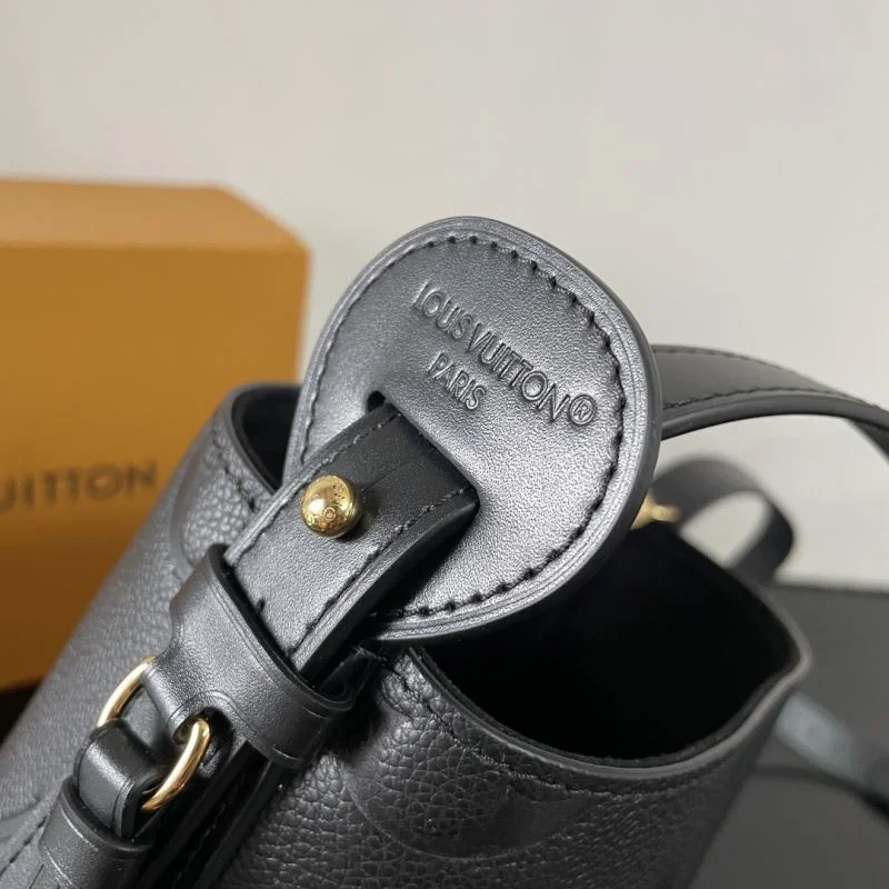 Louis Vuitton Bucket Bags TechFriendly 41646