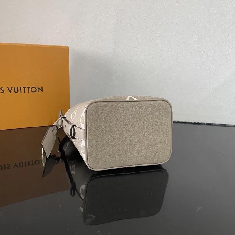 SoftTouch Louis Vuitton Bucket Bags 41636