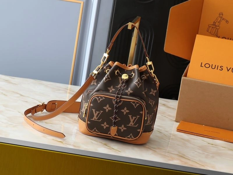 Comfortable Louis Vuitton Bucket Bags 88681