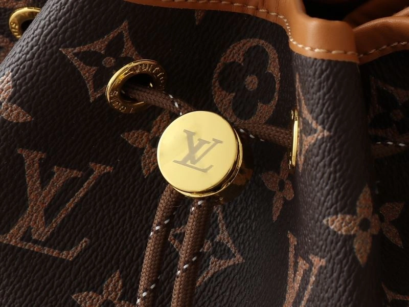 Sustainable Louis Vuitton Bucket Bags 88675
