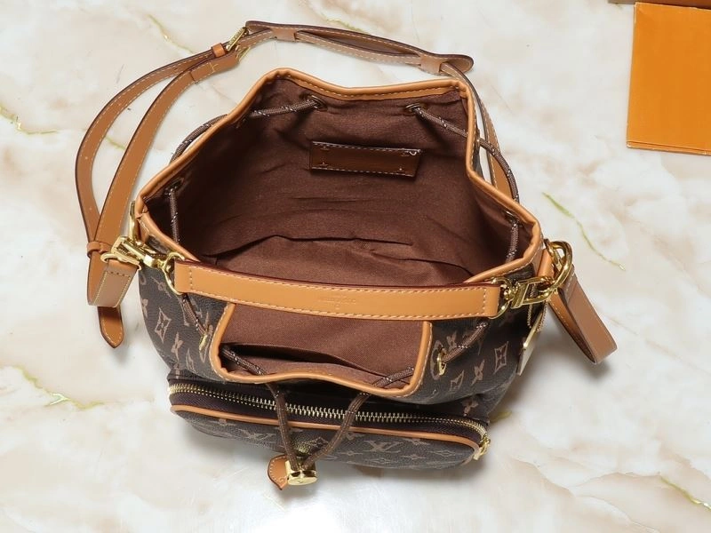 Sustainable Louis Vuitton Bucket Bags 88675