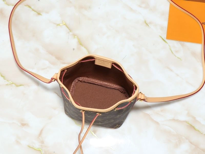 Louis Vuitton Bucket Bags Elegant 88635