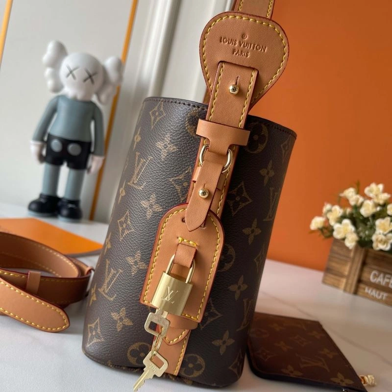TimelessDesign Louis Vuitton Bucket Bags 88641