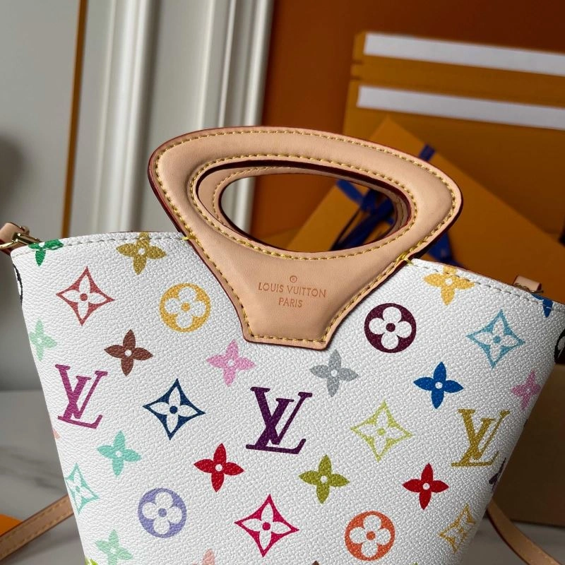 Louis Vuitton Bucket Bags UrbanChic 88632
