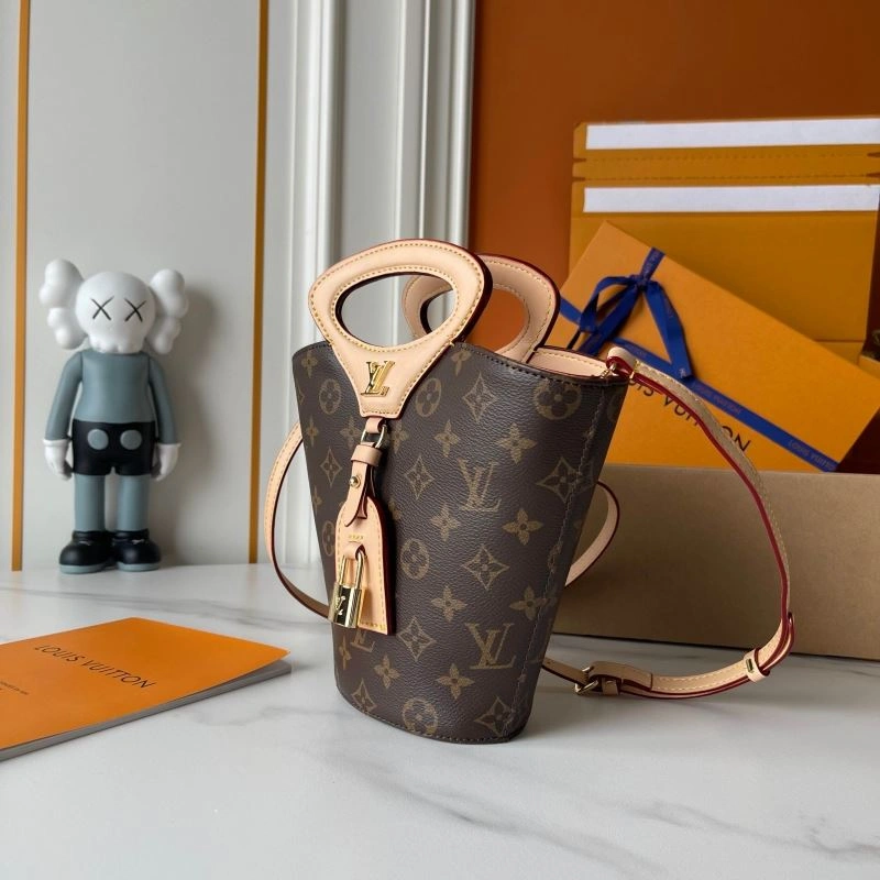 Classic Louis Vuitton Bucket Bags 88631