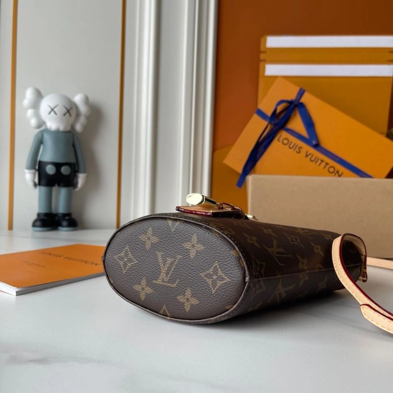 Classic Louis Vuitton Bucket Bags 88631