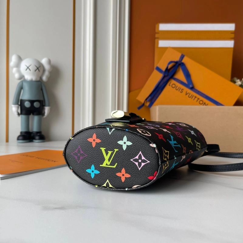 Bright Louis Vuitton Bucket Bags 88637
