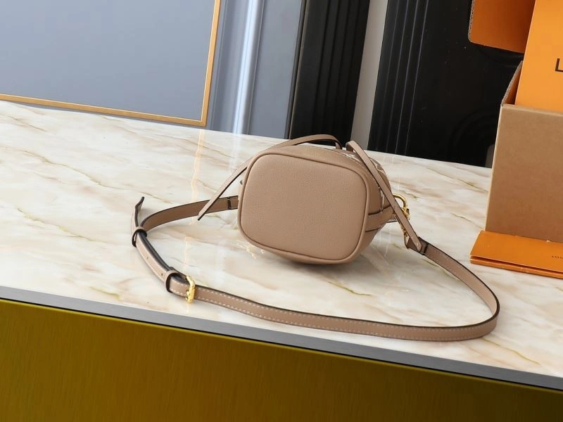 Louis Vuitton Bucket Bags Compact 88678