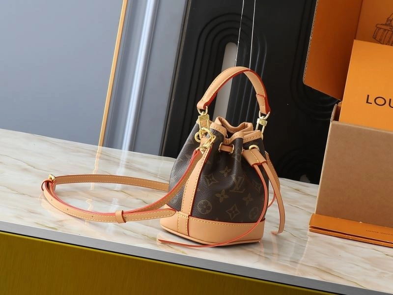 TechFriendly Louis Vuitton Bucket Bags 88723