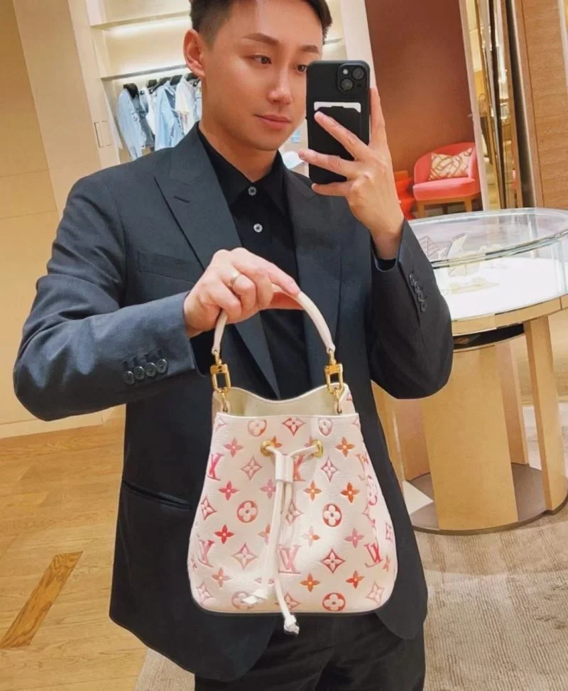 Trendsetting Louis Vuitton Bucket Bags 41417