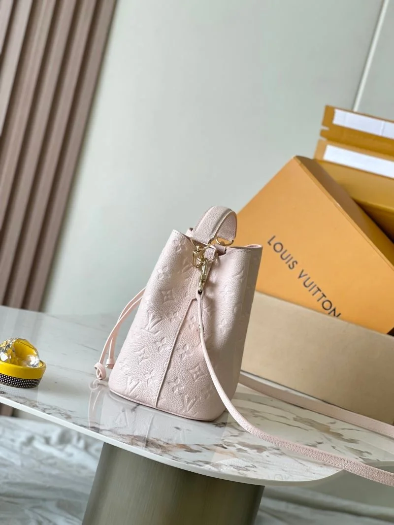 Louis Vuitton Bucket Bags Stylish 41406