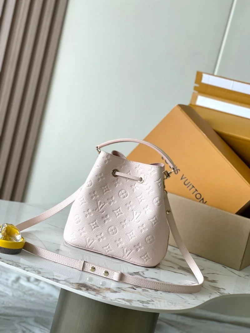Louis Vuitton Bucket Bags Stylish 41406