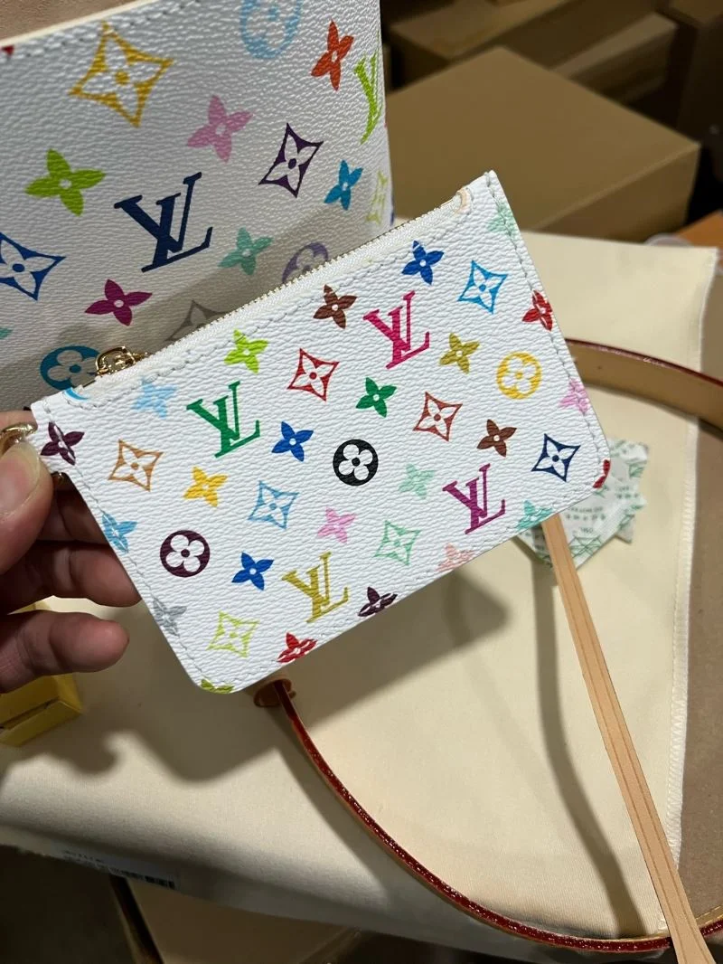 Thermal Louis Vuitton Bucket Bags 41402