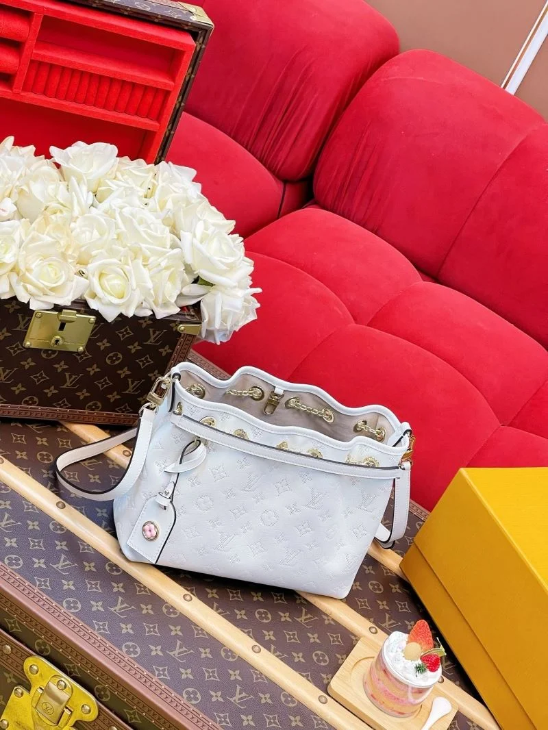 FashionForward Louis Vuitton Bucket Bags 40805
