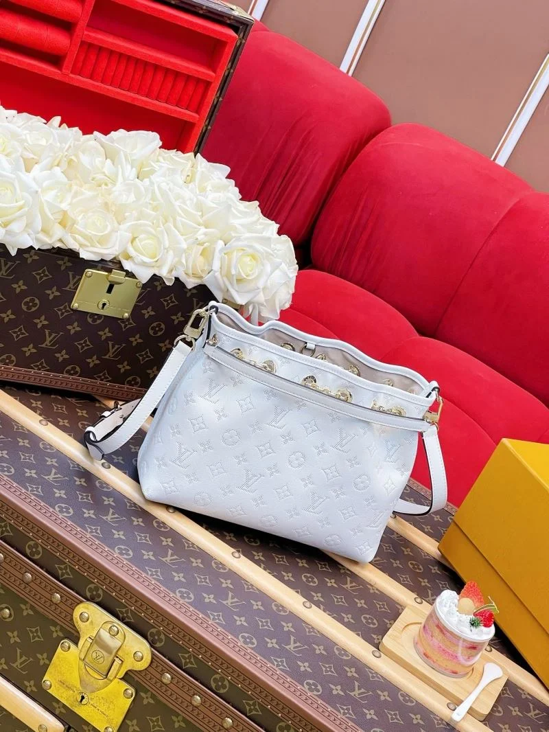 FashionForward Louis Vuitton Bucket Bags 40805