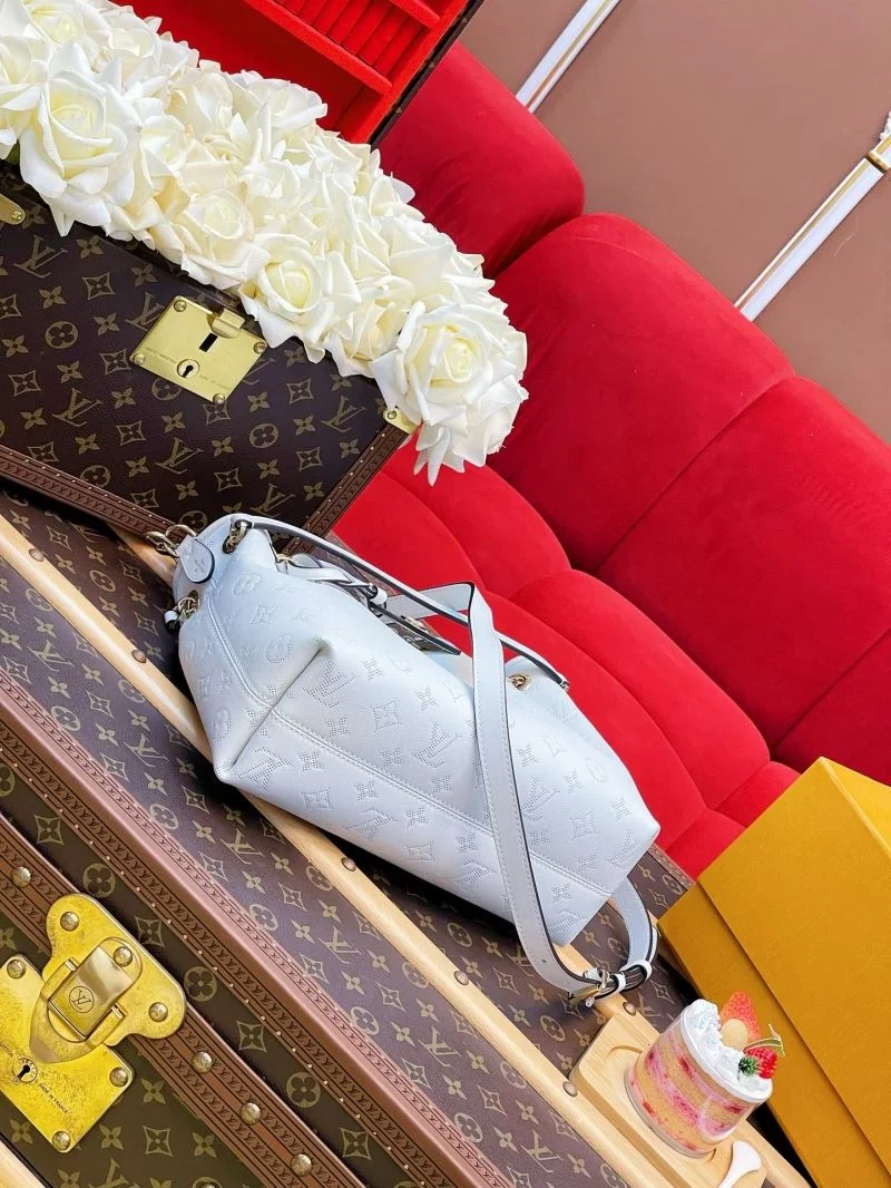 FashionForward Louis Vuitton Bucket Bags 40805