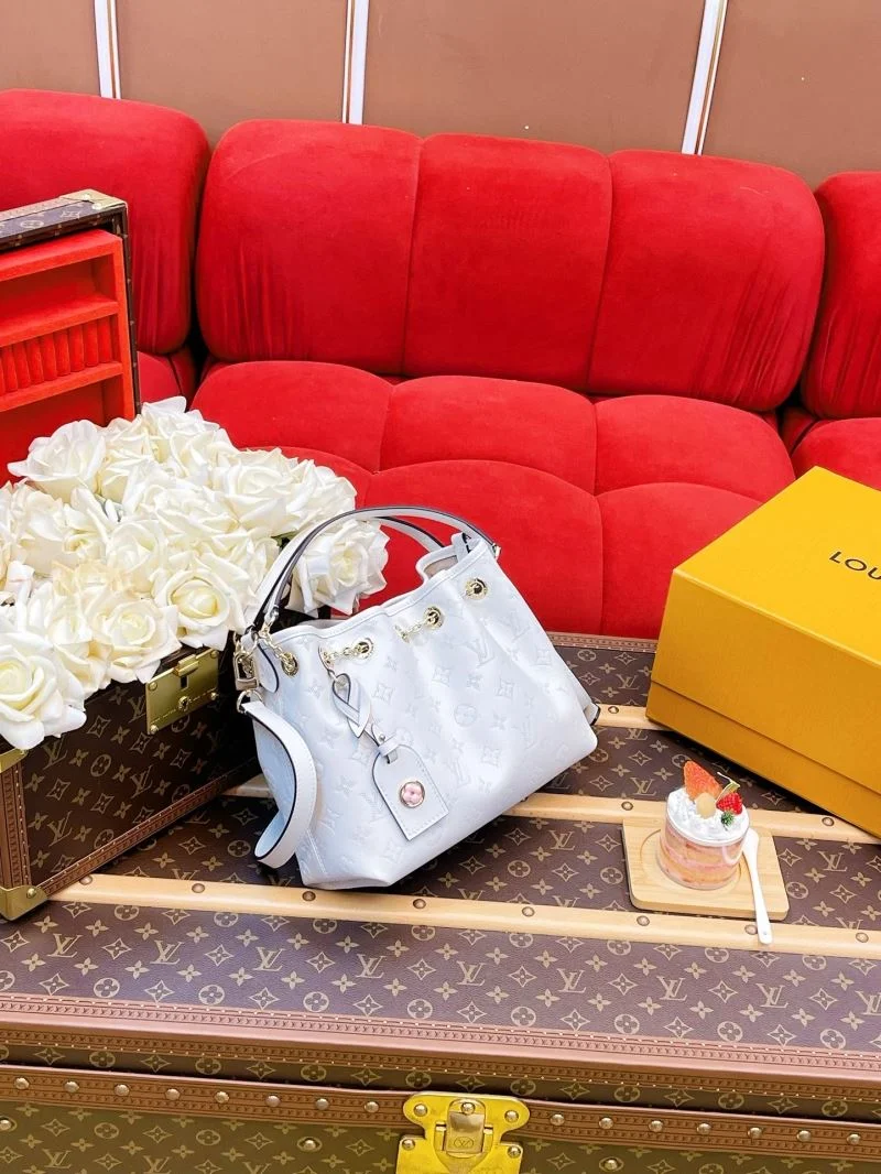 FashionForward Louis Vuitton Bucket Bags 40805