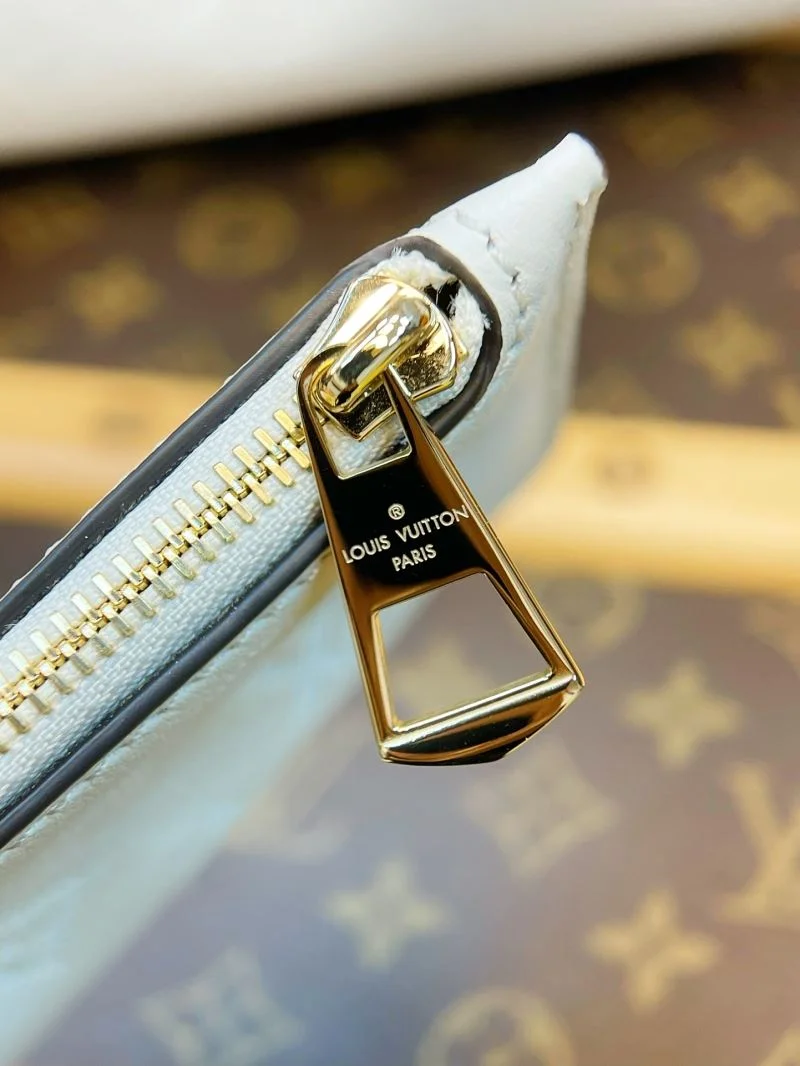 FashionForward Louis Vuitton Bucket Bags 40805