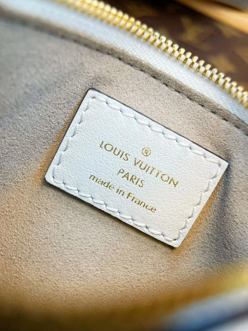 FashionForward Louis Vuitton Bucket Bags 40805