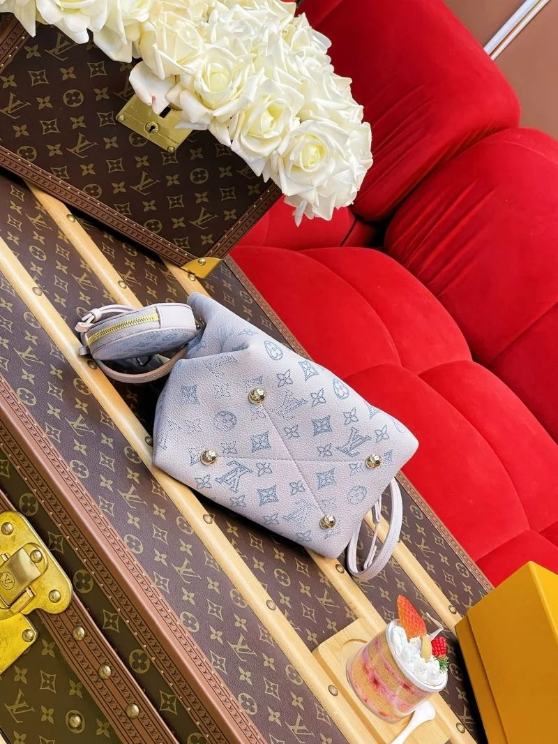 Louis Vuitton Bucket Bags ComfortFit 40800